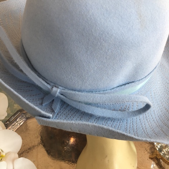 Wide Brimmed FurFelt Hat - Picture 2 of 9